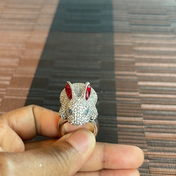 Kate Spade Big Bunny Sparkly Statement Ring - Picture 10 of 16